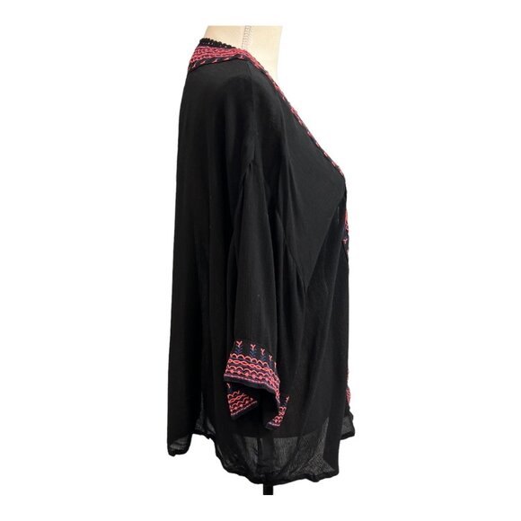Liquorish Kimono Womens S/M Black Gauzy Pink Embroidered‎ Trim Cover Up Boho - Picture 3 of 6